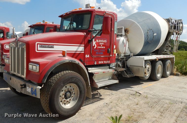 image for item DJ3456 2005 Kenworth W900  ready mix truck