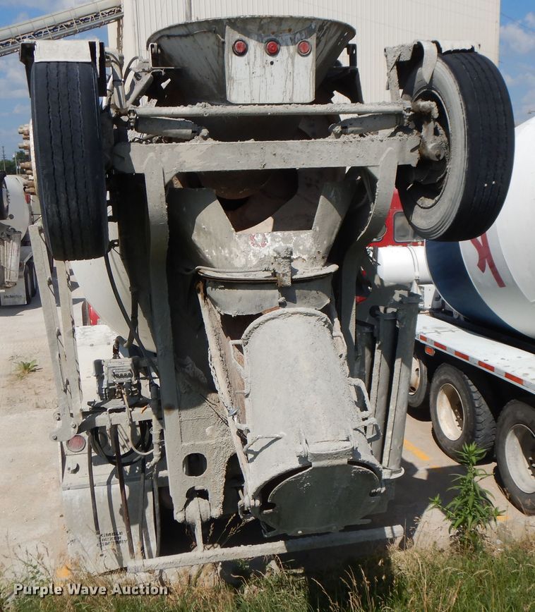 image for item DJ3456 2005 Kenworth W900  ready mix truck