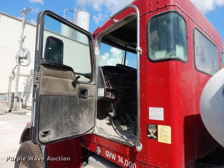 image for item DJ3456 2005 Kenworth W900  ready mix truck