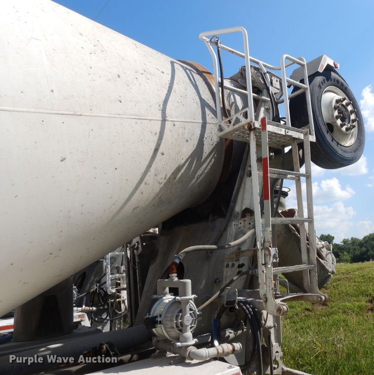 image for item DJ3456 2005 Kenworth W900  ready mix truck