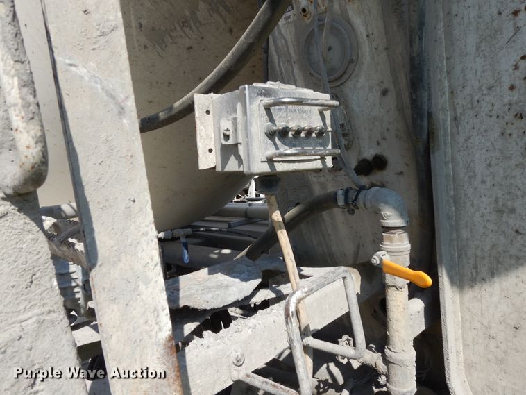 image for item DJ3456 2005 Kenworth W900  ready mix truck