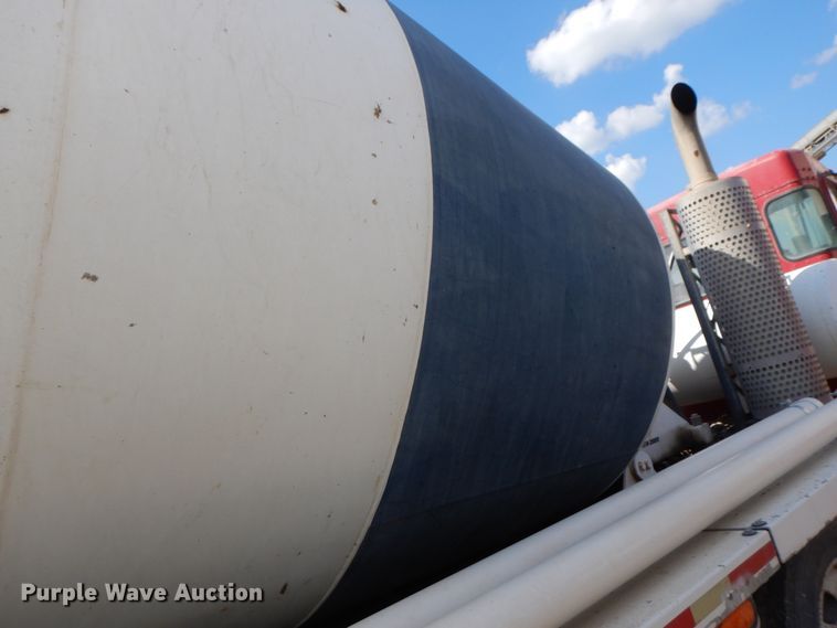 image for item DJ3456 2005 Kenworth W900  ready mix truck