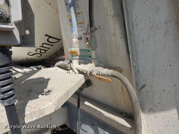 image for item DJ3457 2003 Kenworth W900  ready mix truck