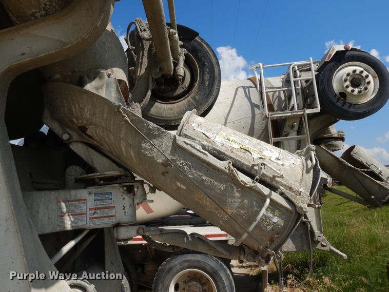 image for item DJ3457 2003 Kenworth W900  ready mix truck