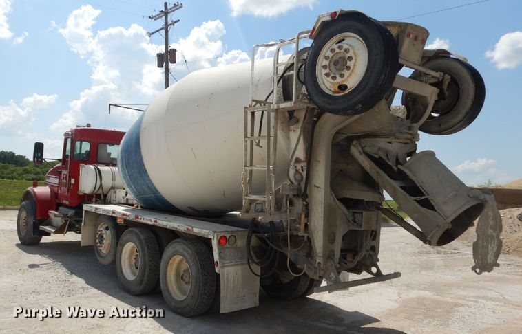 image for item DJ3458 2005 Kenworth W900  ready mix truck