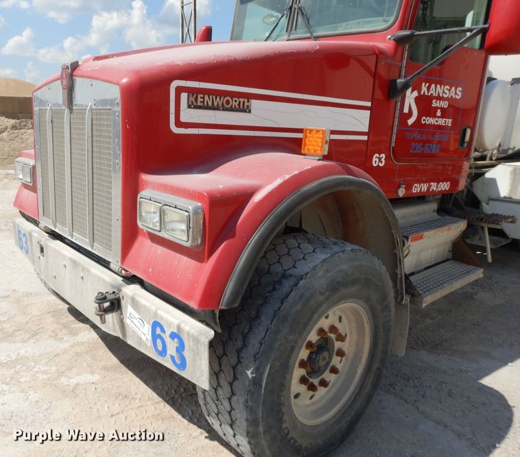 image for item DJ3458 2005 Kenworth W900  ready mix truck