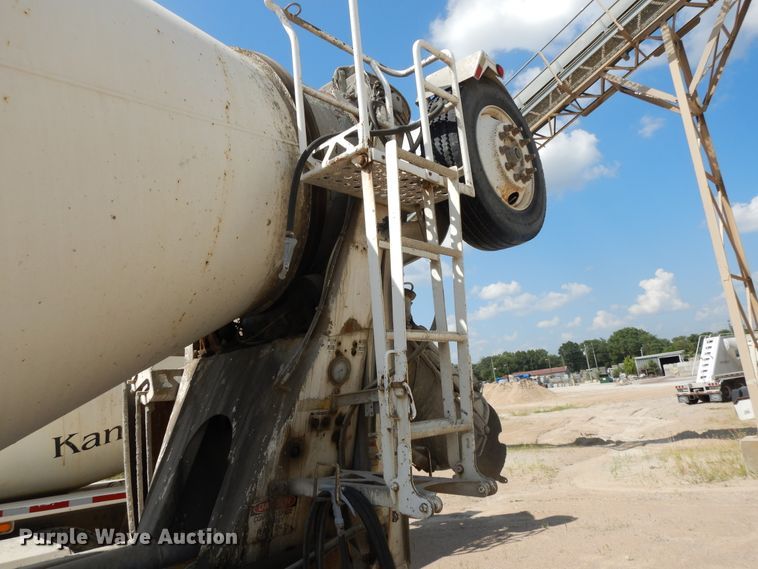 image for item DJ3458 2005 Kenworth W900  ready mix truck