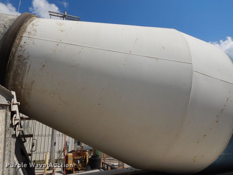 image for item DJ3458 2005 Kenworth W900  ready mix truck