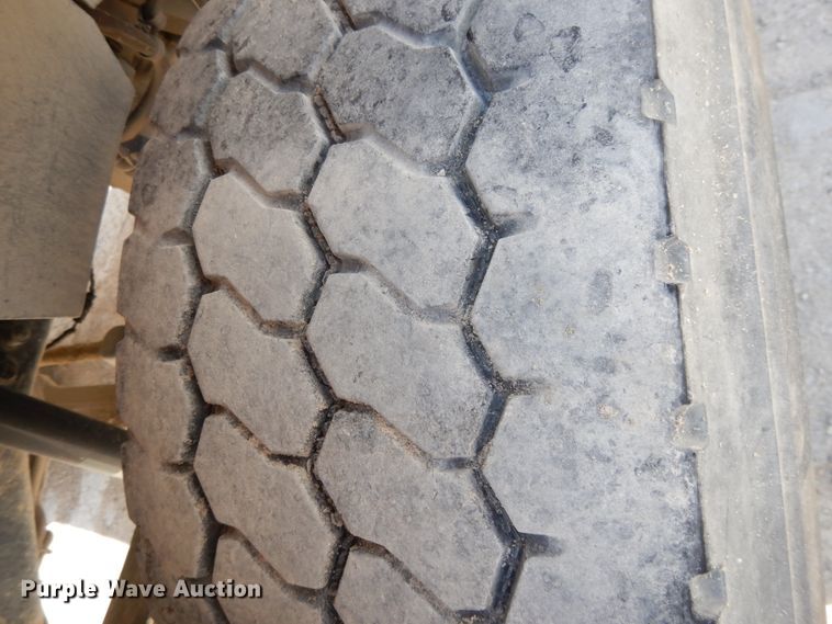 image for item DJ3458 2005 Kenworth W900  ready mix truck