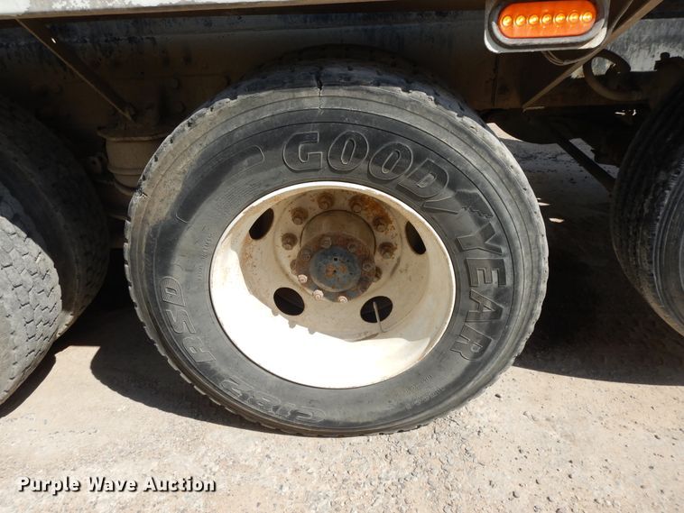 image for item DJ3458 2005 Kenworth W900  ready mix truck