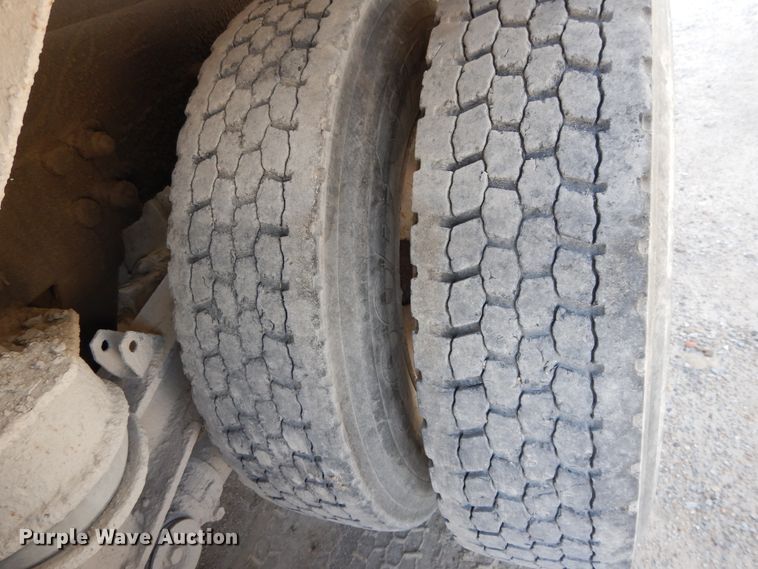 image for item DJ3458 2005 Kenworth W900  ready mix truck