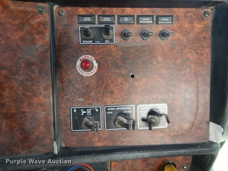 image for item DJ3459 2005 Kenworth W900  ready mix truck