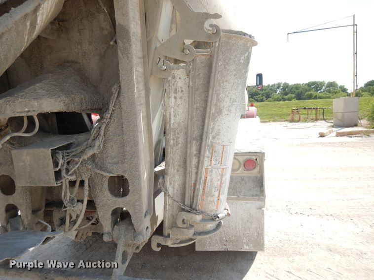 image for item DJ3459 2005 Kenworth W900  ready mix truck