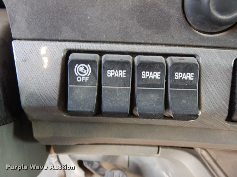 image for item FN9279 2016 Kenworth T680  semi truck