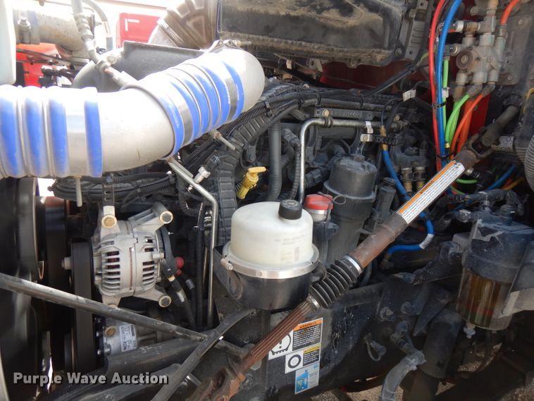 image for item FN9279 2016 Kenworth T680  semi truck