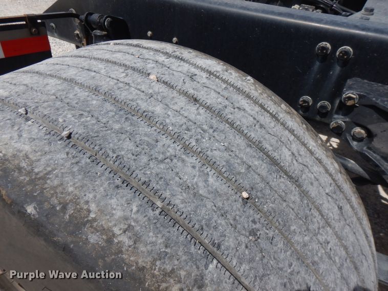 image for item FN9279 2016 Kenworth T680  semi truck