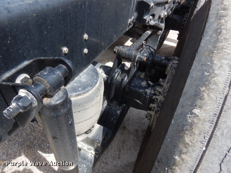 image for item FN9279 2016 Kenworth T680  semi truck