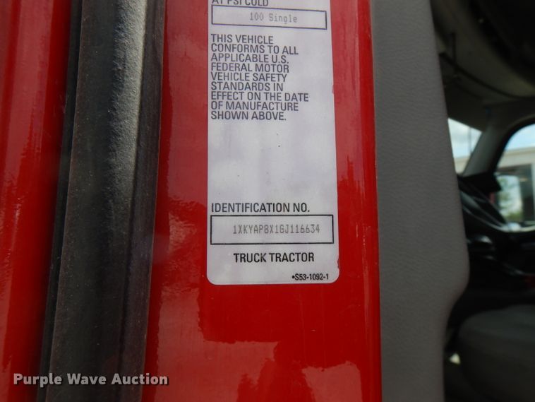 image for item FN9279 2016 Kenworth T680  semi truck