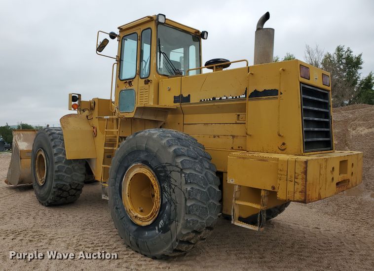 image for item GM9263 1994 John Deere 744E  wheel loader