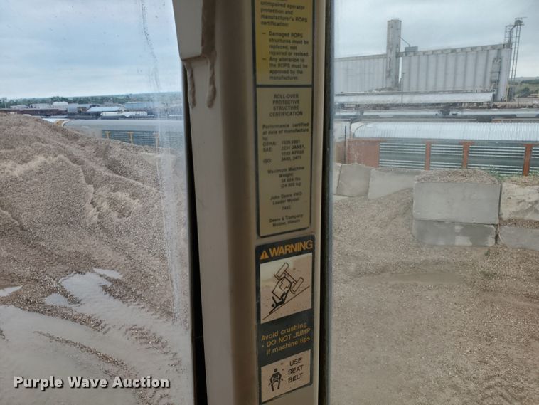 image for item GM9263 1994 John Deere 744E  wheel loader