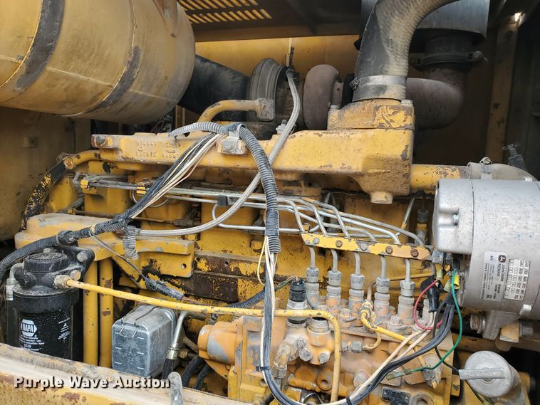 image for item GM9263 1994 John Deere 744E  wheel loader