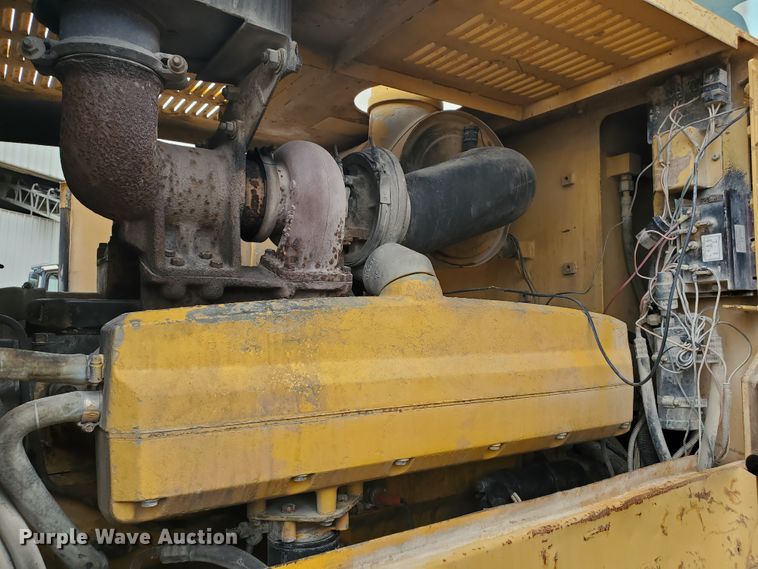 image for item GM9263 1994 John Deere 744E  wheel loader