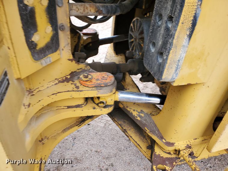 image for item GM9263 1994 John Deere 744E  wheel loader
