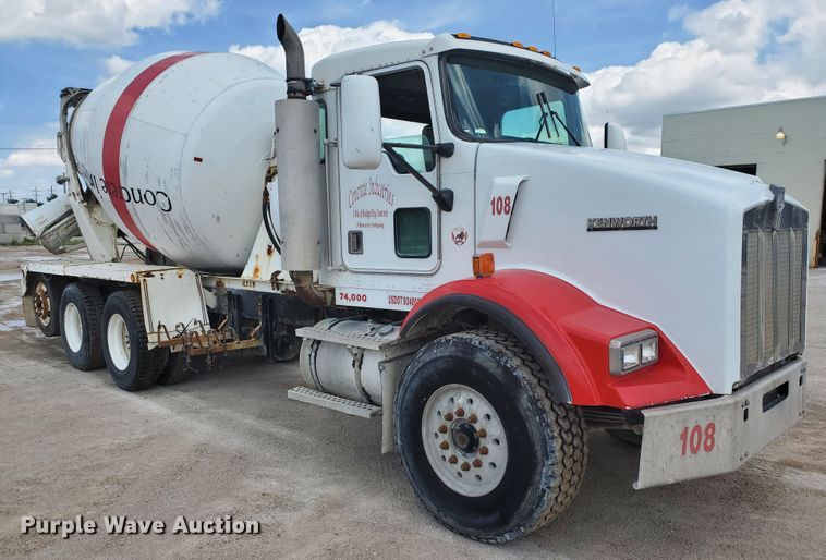 image for item GM9264 2000 Kenworth T800B  ready mix truck