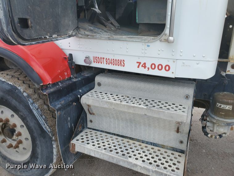 image for item GM9264 2000 Kenworth T800B  ready mix truck