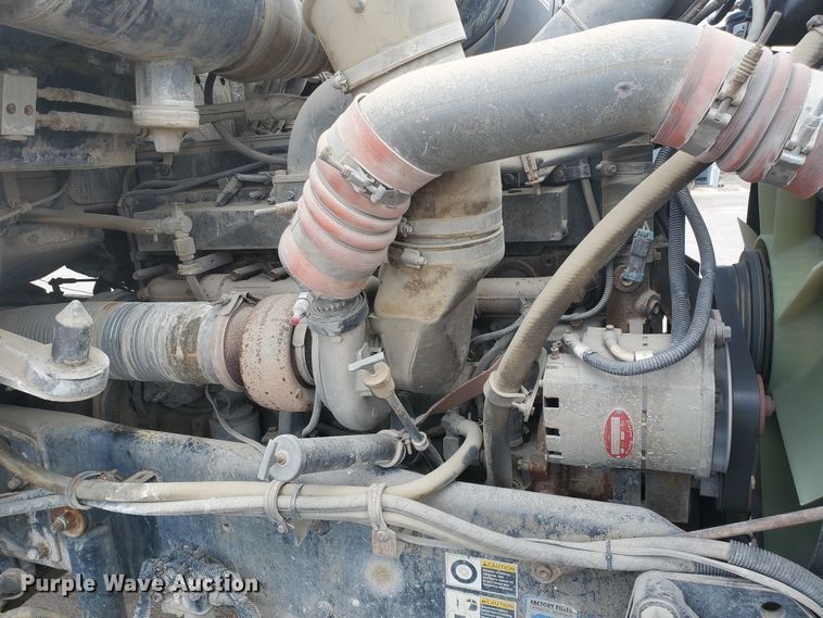 image for item GM9264 2000 Kenworth T800B  ready mix truck