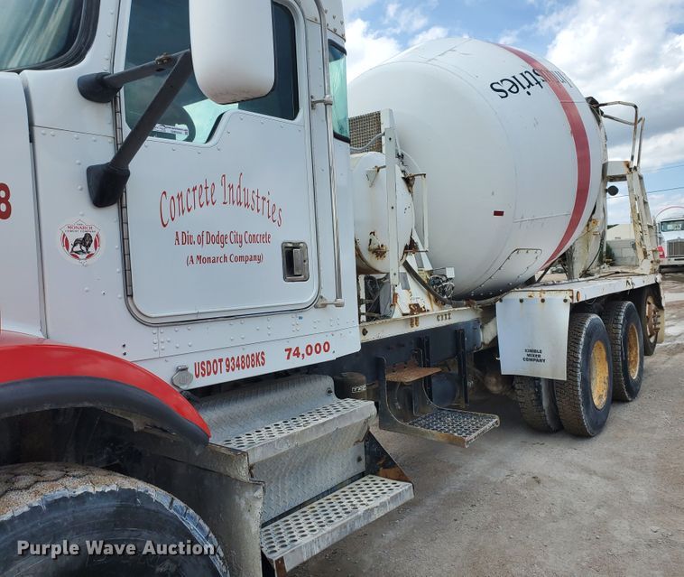 image for item GM9264 2000 Kenworth T800B  ready mix truck