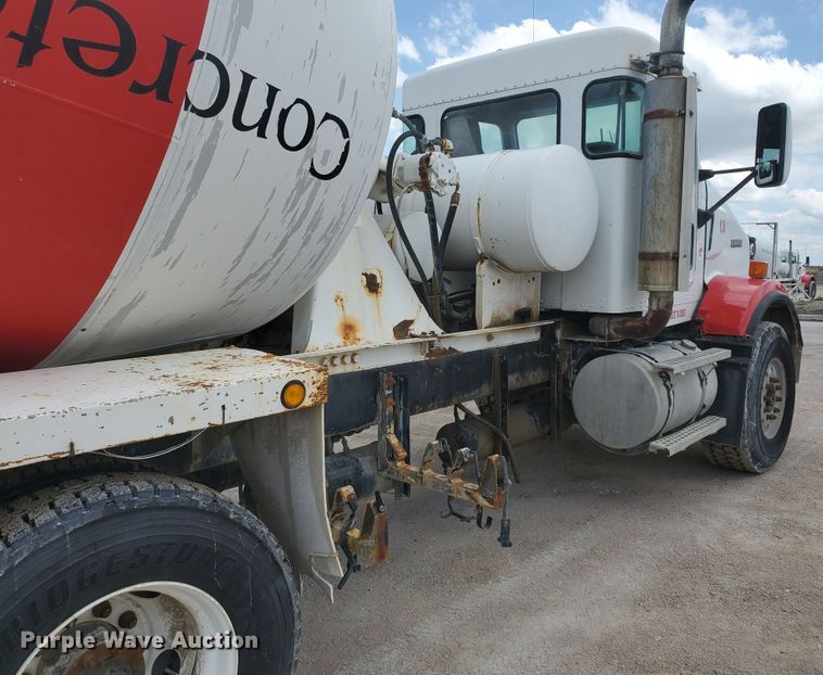 image for item GM9264 2000 Kenworth T800B  ready mix truck