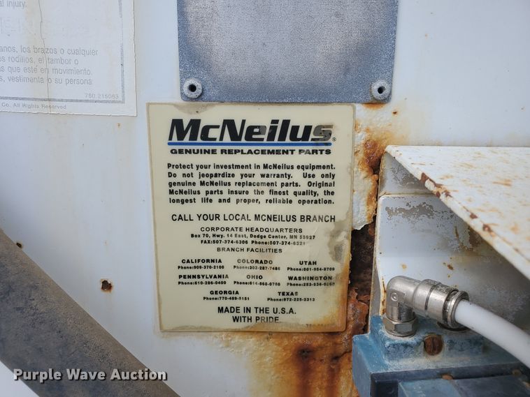 image for item GM9264 2000 Kenworth T800B  ready mix truck