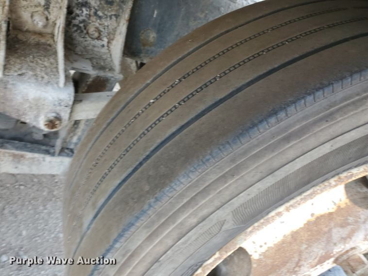 image for item GM9264 2000 Kenworth T800B  ready mix truck