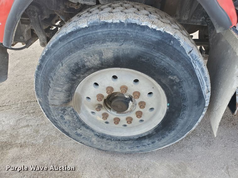 image for item GM9264 2000 Kenworth T800B  ready mix truck