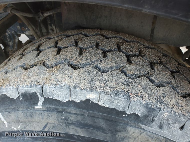 image for item GM9264 2000 Kenworth T800B  ready mix truck