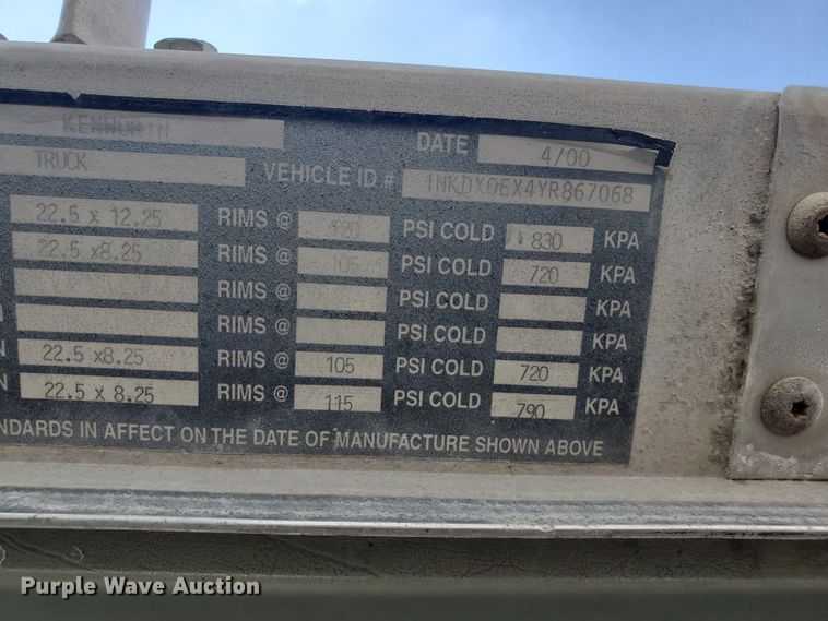 image for item GM9264 2000 Kenworth T800B  ready mix truck