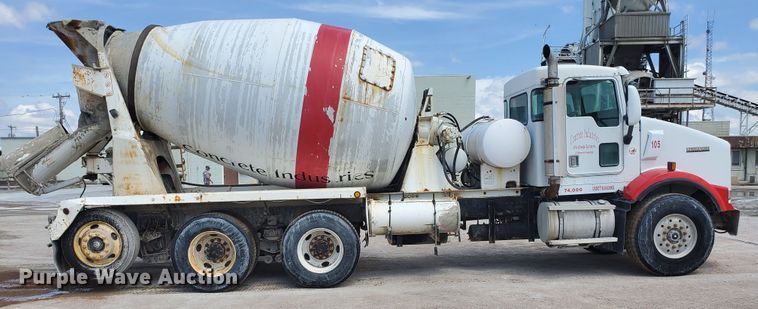 image for item GM9265 2000 Kenworth T800B  ready mix truck