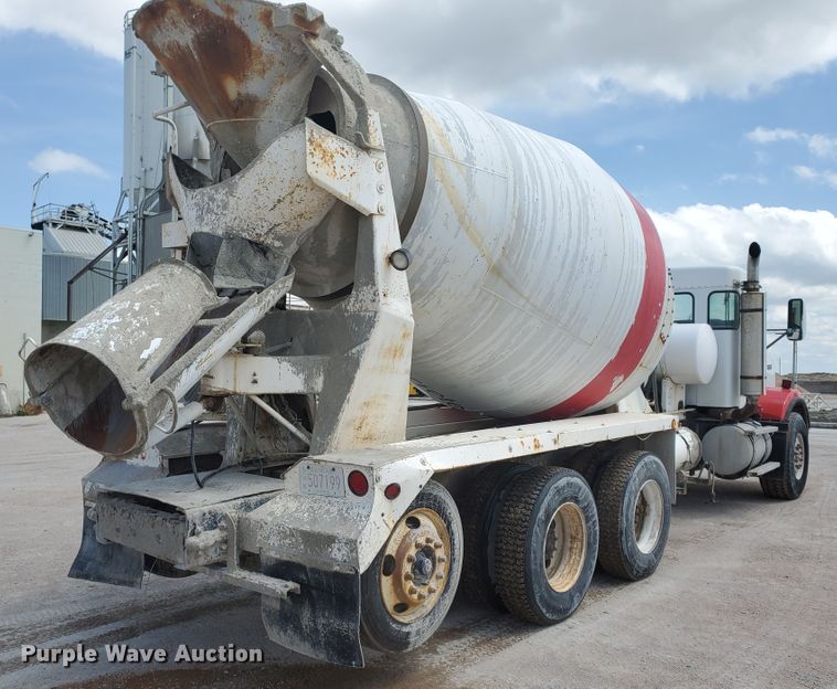 image for item GM9265 2000 Kenworth T800B  ready mix truck