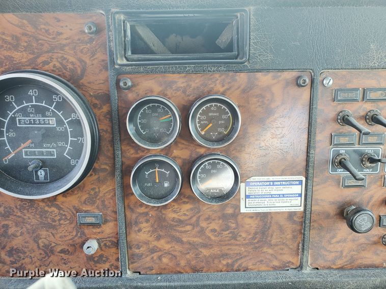 image for item GM9265 2000 Kenworth T800B  ready mix truck