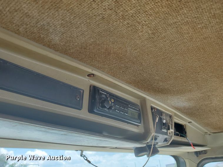 image for item GM9265 2000 Kenworth T800B  ready mix truck