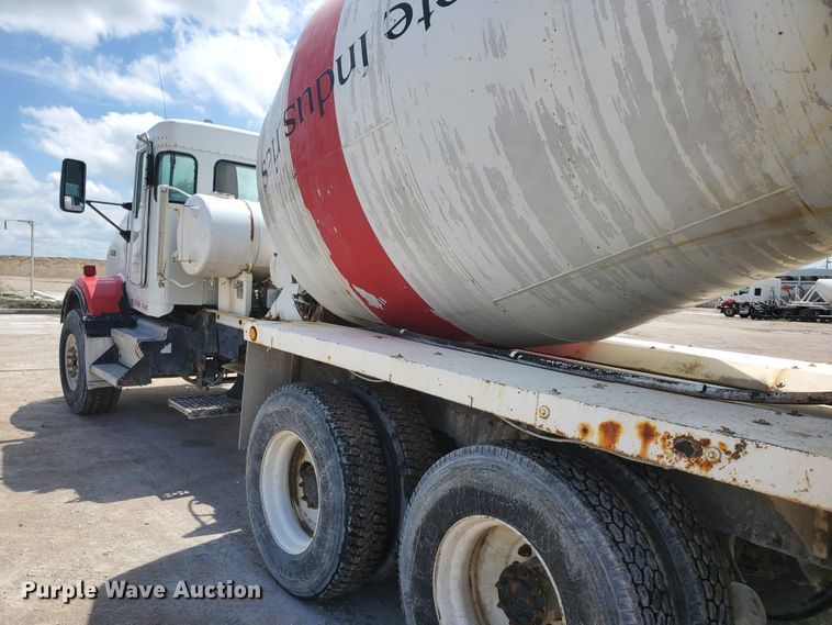 image for item GM9265 2000 Kenworth T800B  ready mix truck