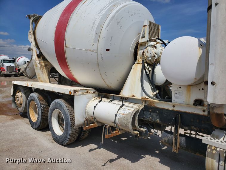 image for item GM9265 2000 Kenworth T800B  ready mix truck