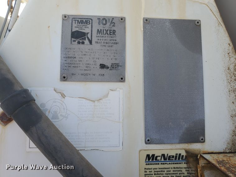 image for item GM9265 2000 Kenworth T800B  ready mix truck