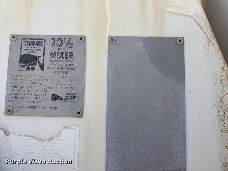 image for item GM9265 2000 Kenworth T800B  ready mix truck