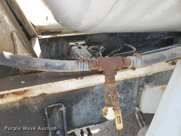 image for item GM9265 2000 Kenworth T800B  ready mix truck