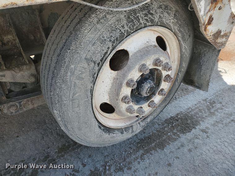 image for item GM9265 2000 Kenworth T800B  ready mix truck