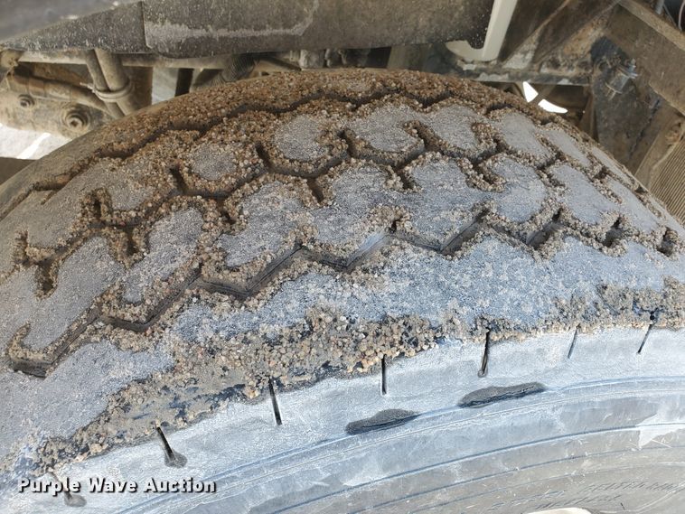 image for item GM9265 2000 Kenworth T800B  ready mix truck