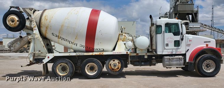 image for item GM9266 1999 Kenworth W900S  ready mix truck