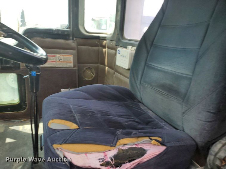 image for item GM9266 1999 Kenworth W900S  ready mix truck